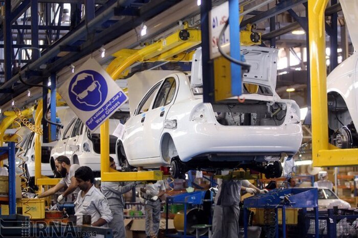 افزایش نرخ کارخانه‌ای خودرو تاثیری بر قیمت‌ها در بازار نداشت