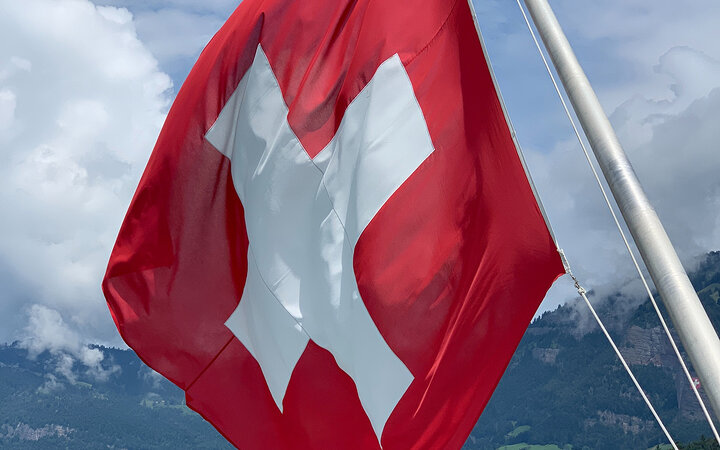 کدام بخش سوئیس بیشترین رشد اشتغال را دارد؟
