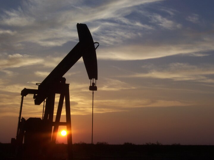 کاهش قیمت نفت ملایم شد