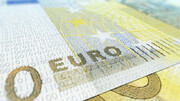 استفاده از یورو در معاملات بین‌المللی کاهش یافت